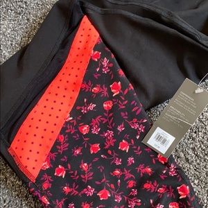 Old Navy fitted workout leggings